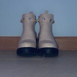 Cream colored blingy boots. Only worn twice, size 9.